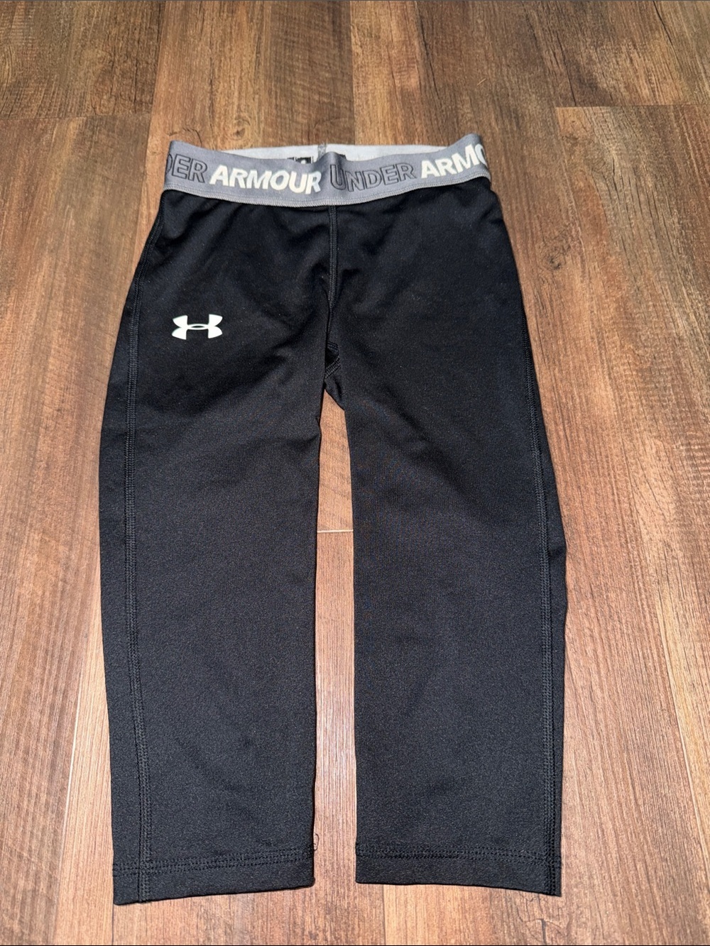 Under Armour Girls Capri Leggings size XS